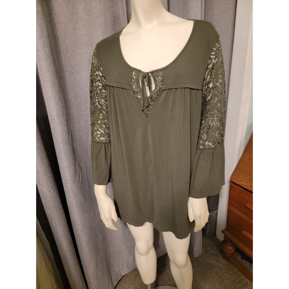 Avenue Boho whimsy Women's‎ 18/20 Olive Green Bell Lace Sleeve Blouse Keyhole